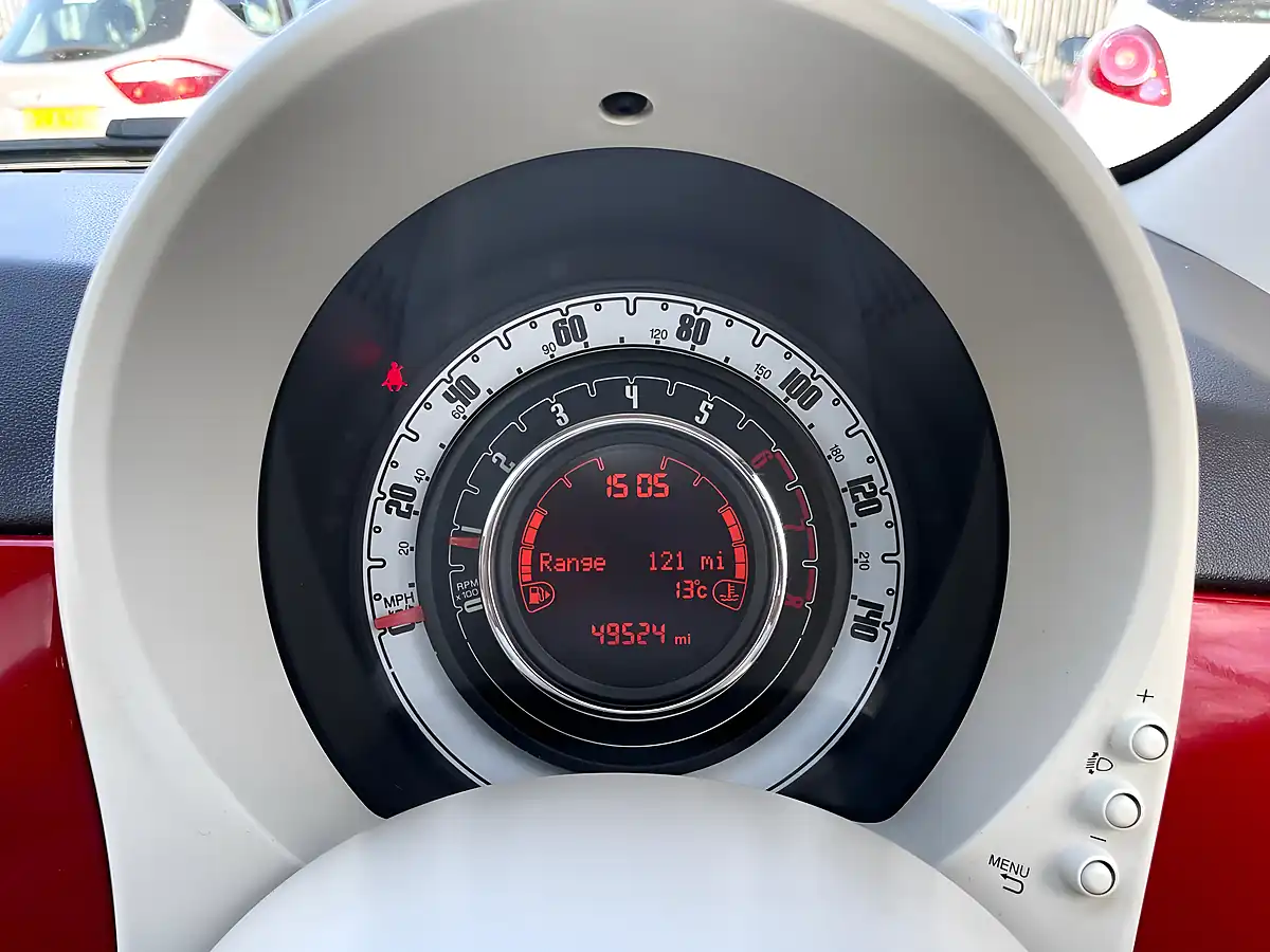 Used 2016 Fiat 500 Lounge Red - Interior and Exterior details 20