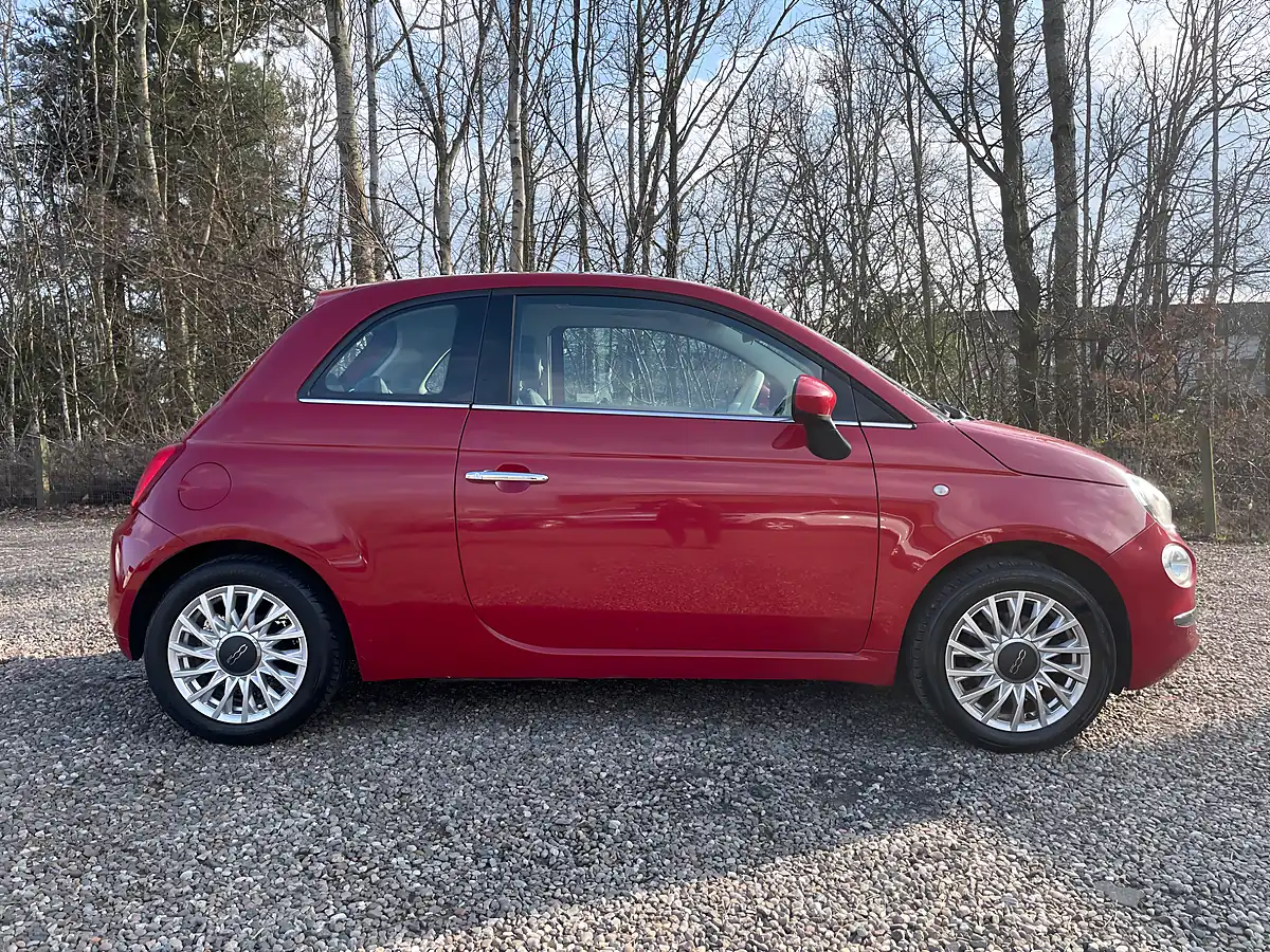 Used 2016 Fiat 500 Lounge Red - Interior and Exterior details 5