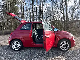 Used 2016 Fiat 500 Lounge Red - Interior and Exterior details 7