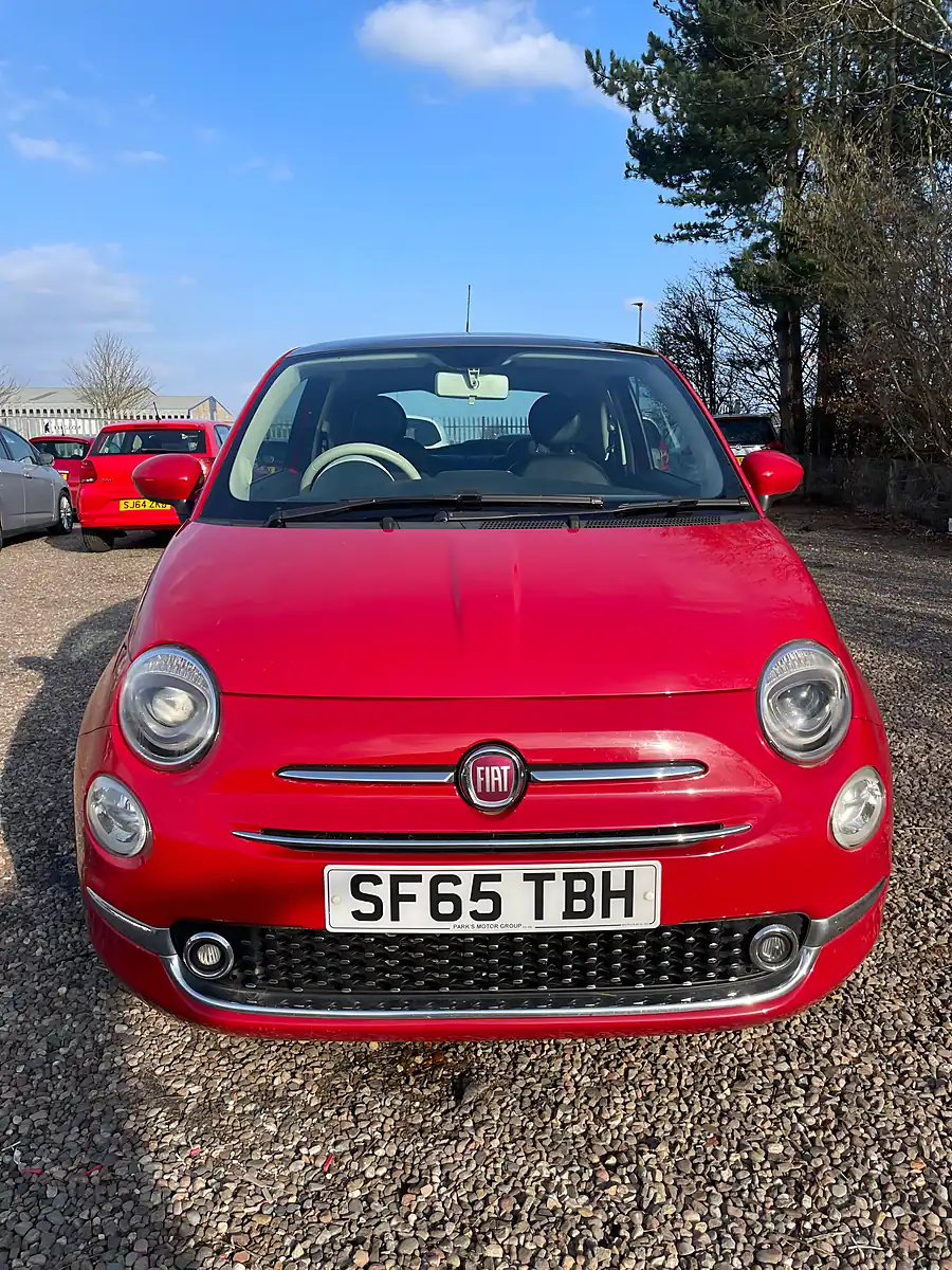 Used 2016 Fiat 500 Lounge Red - Interior and Exterior details 9