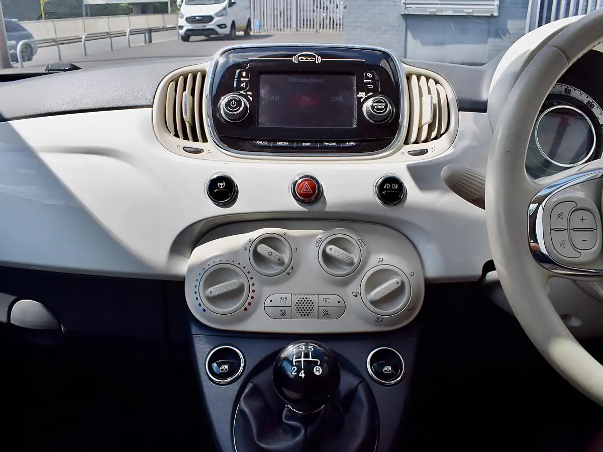Used 2016 Fiat 500 Lounge White - Interior and Exterior details 11