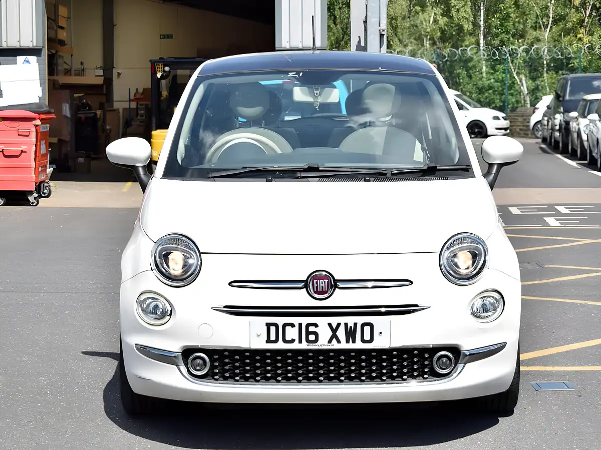 Used 2016 Fiat 500 Lounge White - Interior and Exterior details 2