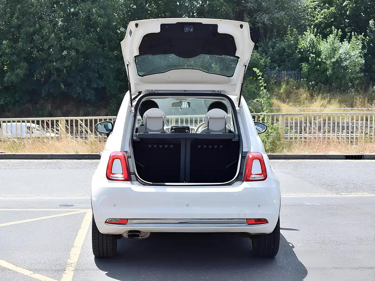 Used 2016 Fiat 500 Lounge White - Interior and Exterior details 7