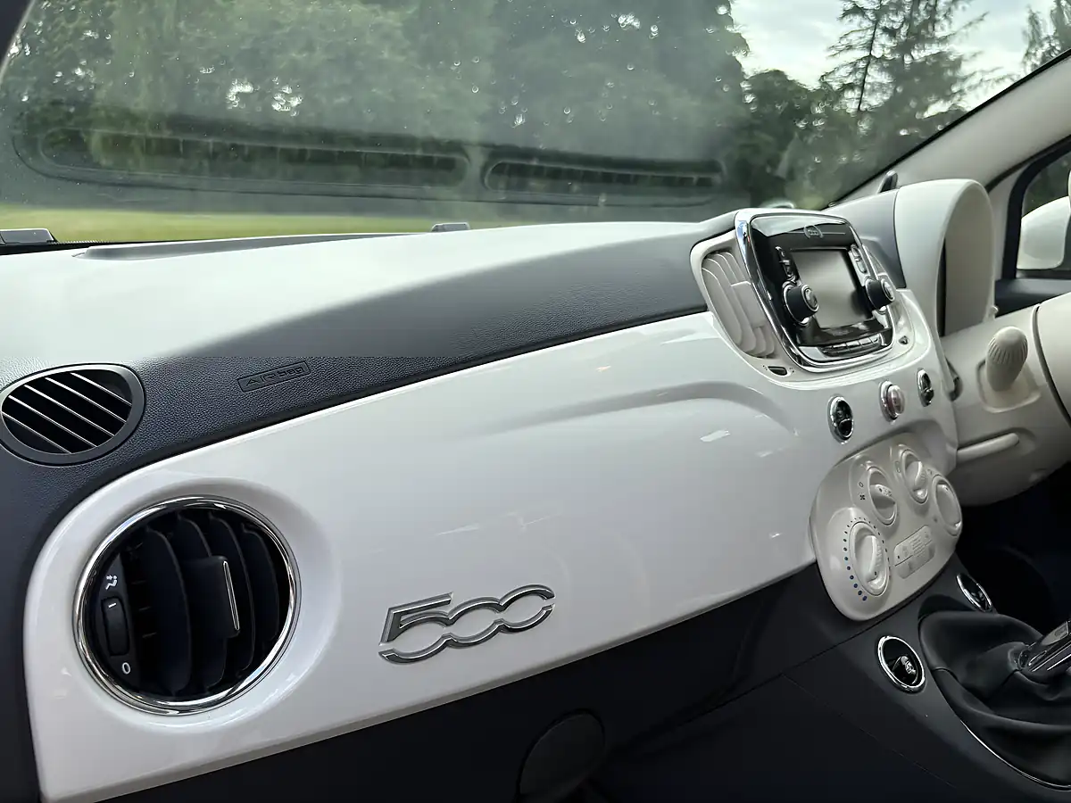Used 2016 Fiat 500 Lounge White - Interior and Exterior details 16