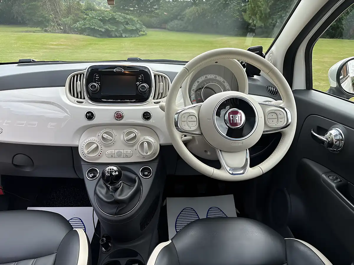 Used 2016 Fiat 500 Lounge White - Interior and Exterior details 9