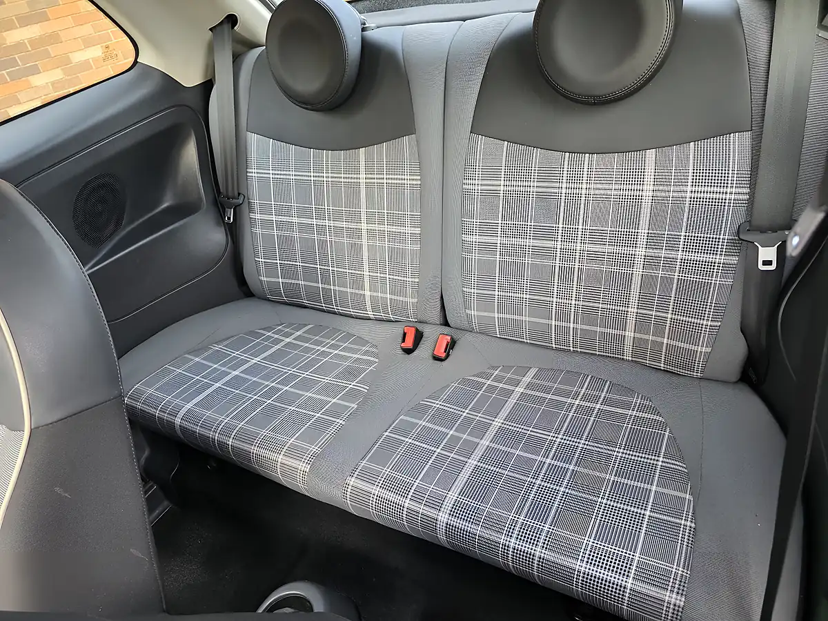 Used 2016 Fiat 500 Lounge White - Interior and Exterior details 10