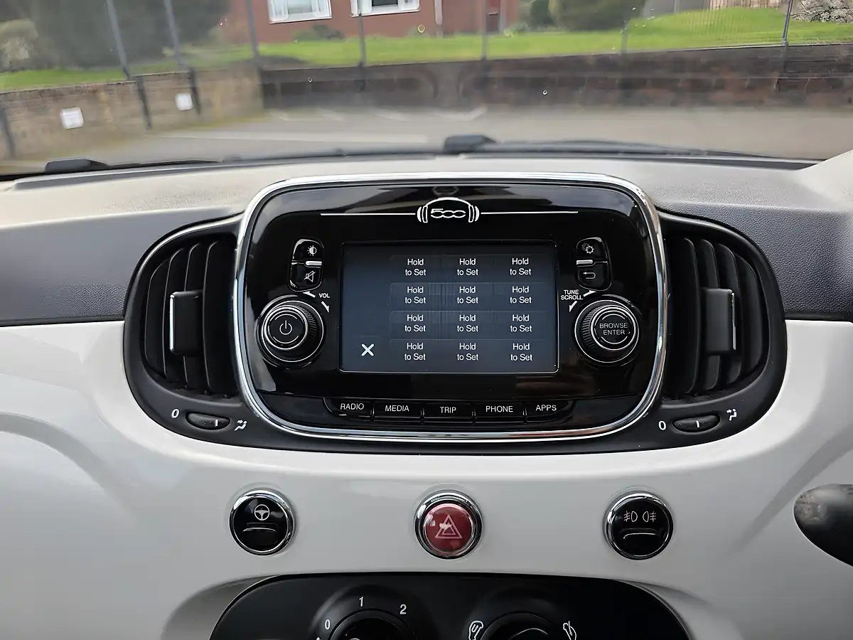 Used 2016 Fiat 500 Lounge White - Interior and Exterior details 11