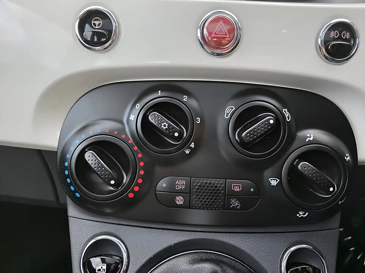 Used 2016 Fiat 500 Lounge White - Interior and Exterior details 13