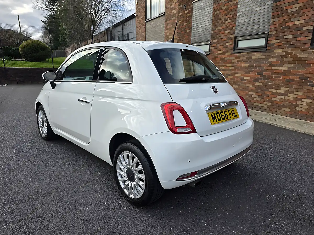 Used 2016 Fiat 500 Lounge White - Interior and Exterior details 6