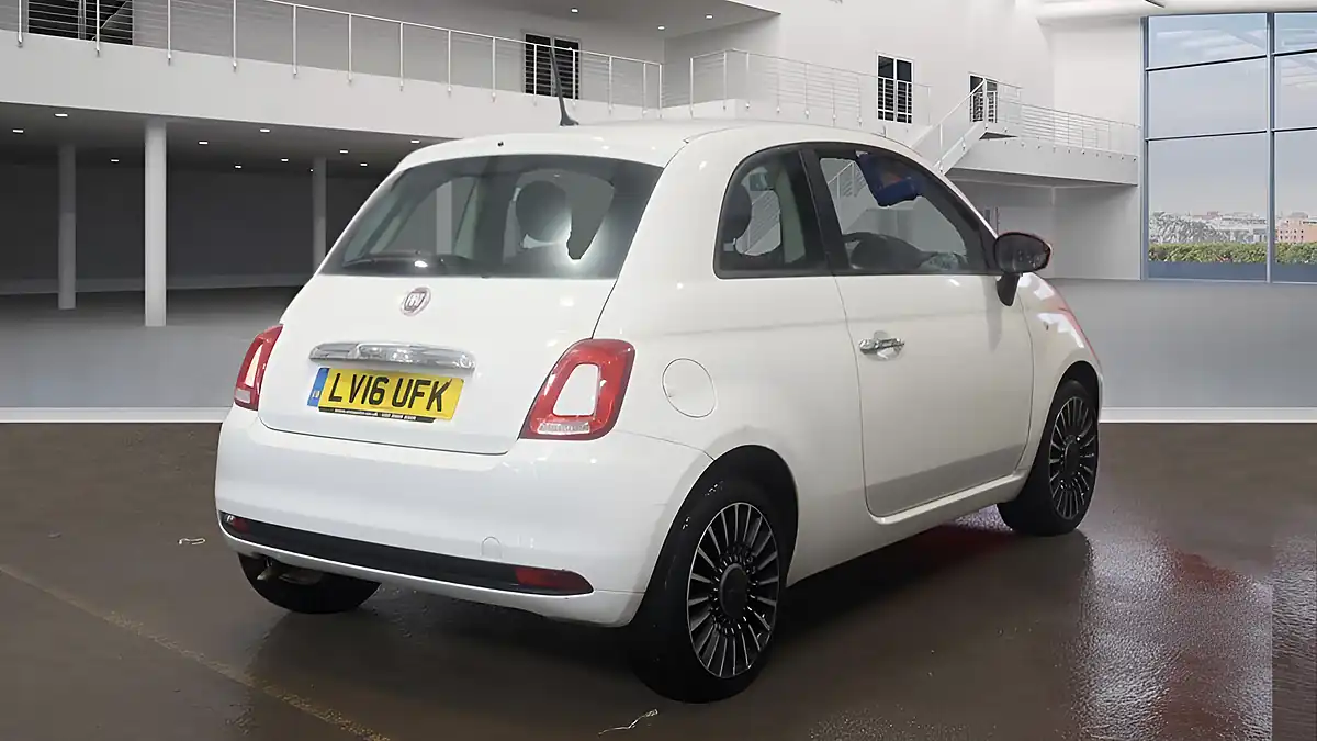 Used 2016 Fiat 500 Lounge White - Interior and Exterior details 6