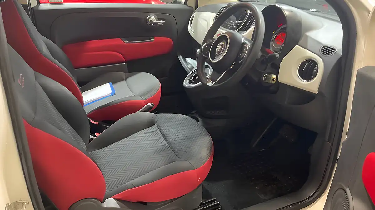 Used 2016 Fiat 500 Lounge White - Interior and Exterior details 7