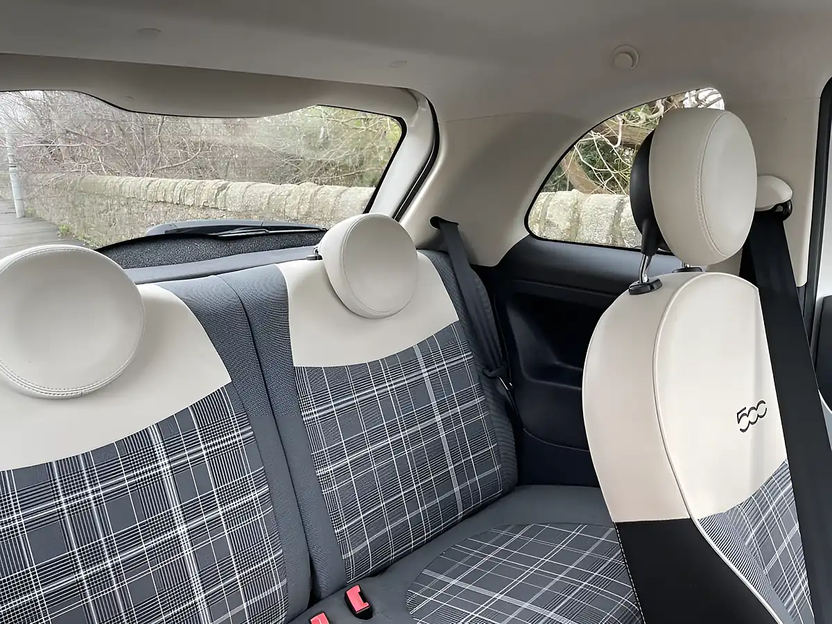 Used 2016 Fiat 500 Lounge White - Interior and Exterior details 8