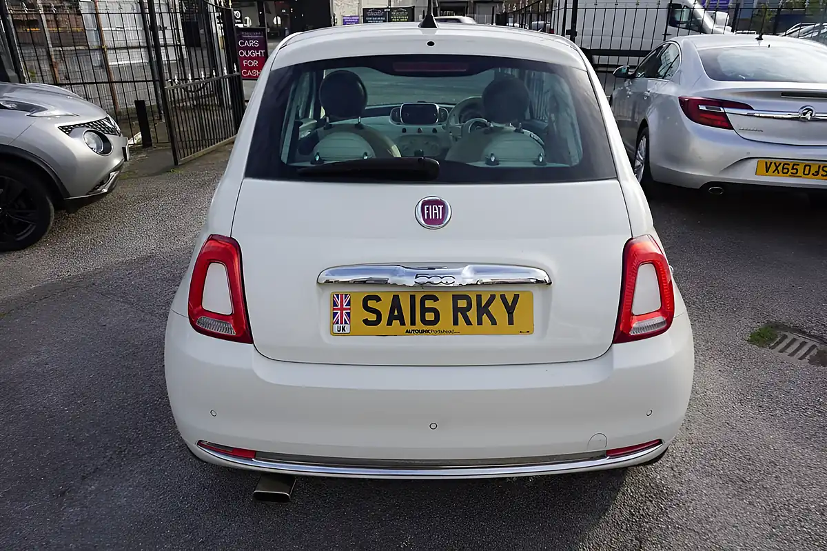 Used 2016 Fiat 500 Lounge White - Interior and Exterior details 6