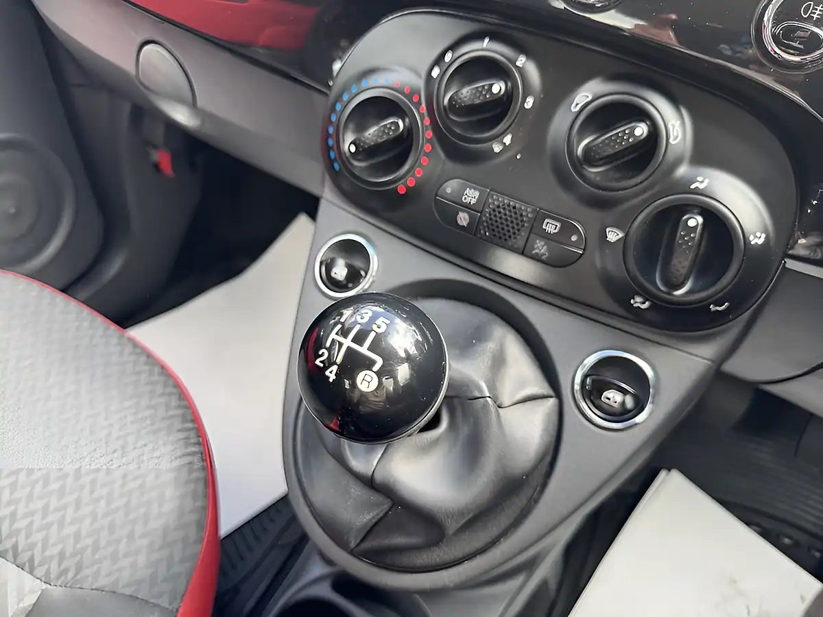 Used 2016 Fiat 500 Pop Black - Interior and Exterior details 16