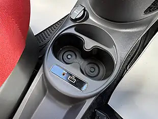 Used 2016 Fiat 500 Pop Black - Interior and Exterior details 17
