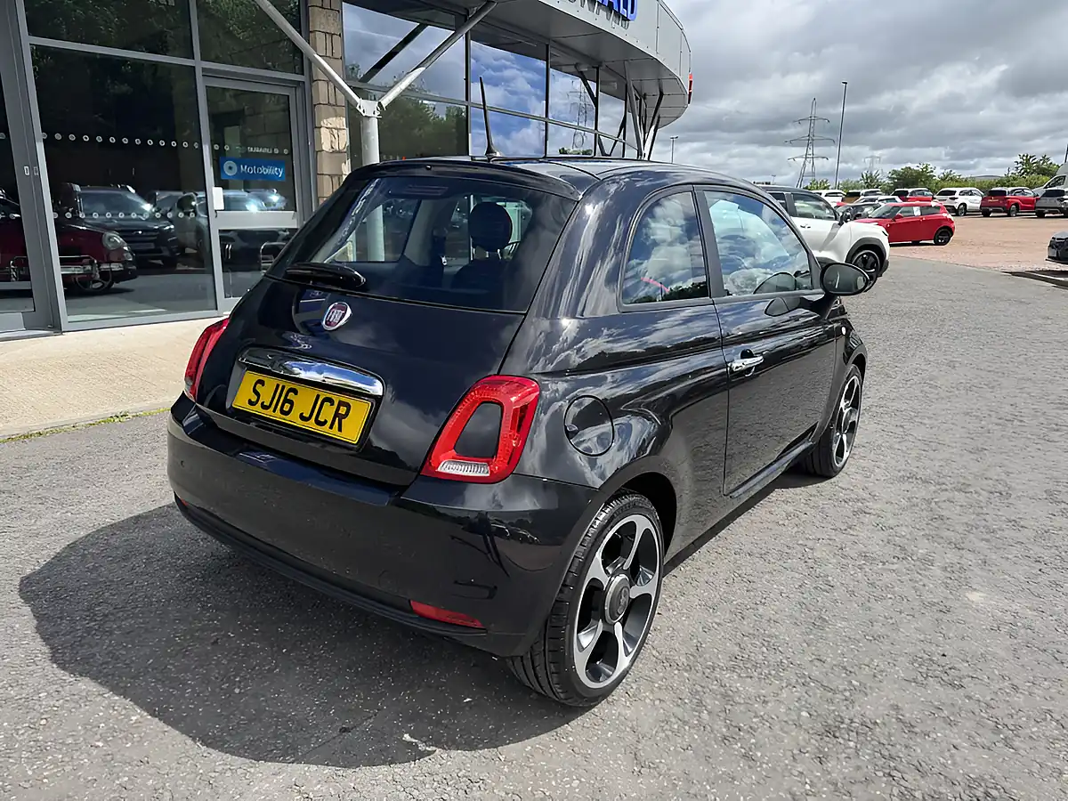 Used 2016 Fiat 500 Pop Black - Interior and Exterior details 8