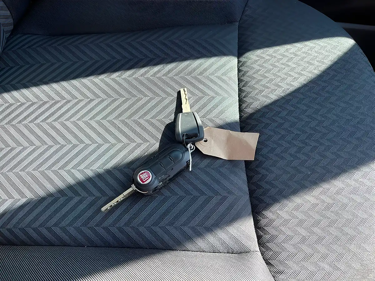Used 2016 Fiat 500 Pop Pink - Interior and Exterior details 16