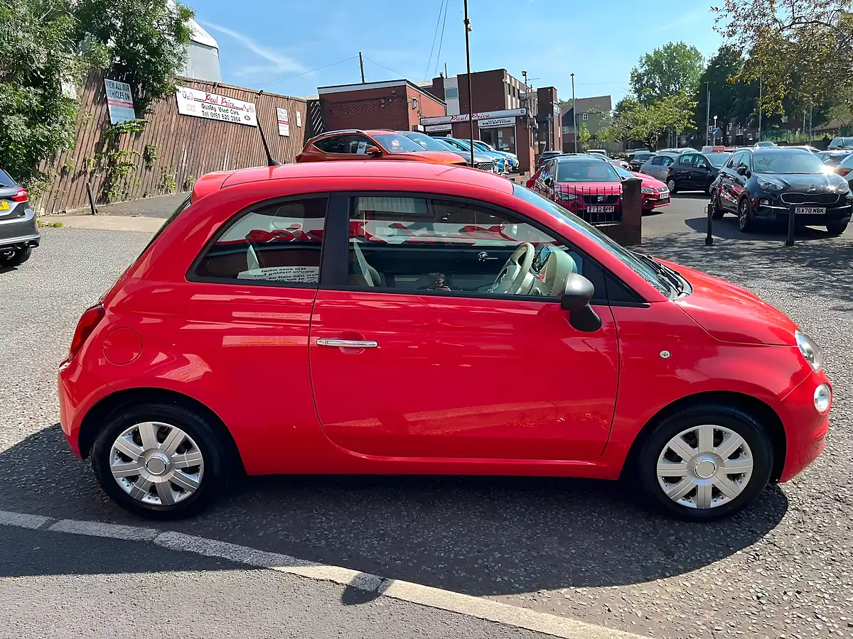 Used 2016 Fiat 500 Pop Pink - Interior and Exterior details 2