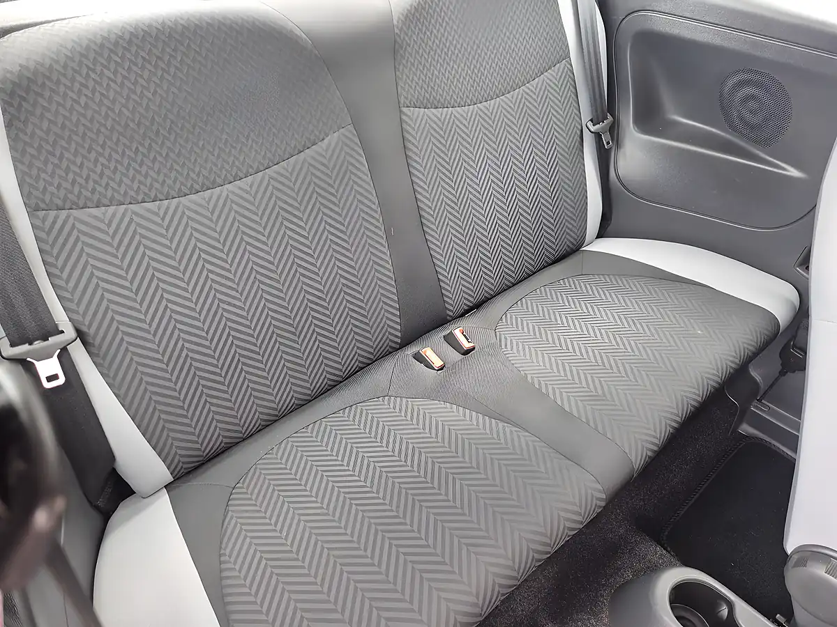 Used 2016 Fiat 500 Pop Red - Interior and Exterior details 14