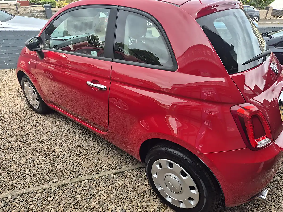 Used 2016 Fiat 500 Pop Red - Interior and Exterior details 5