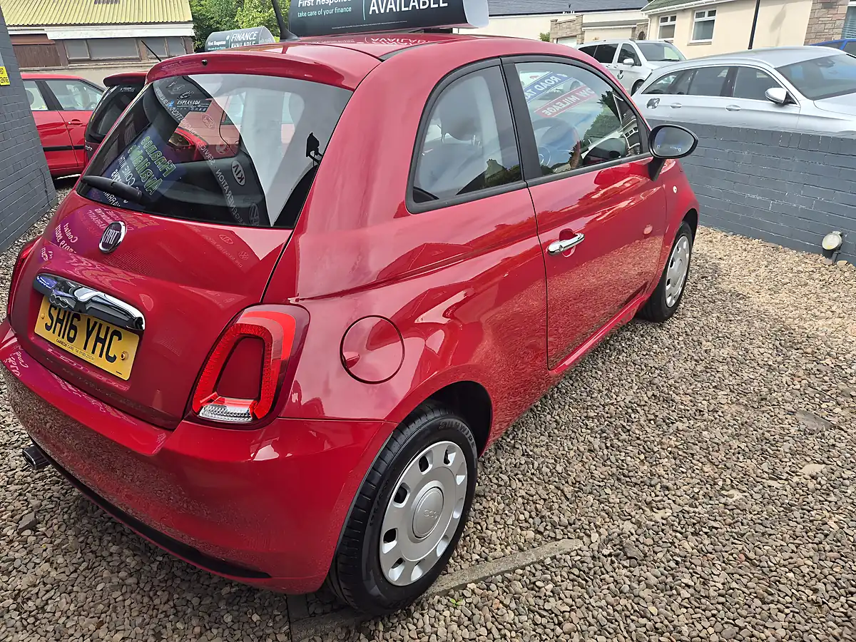 Used 2016 Fiat 500 Pop Red - Interior and Exterior details 6