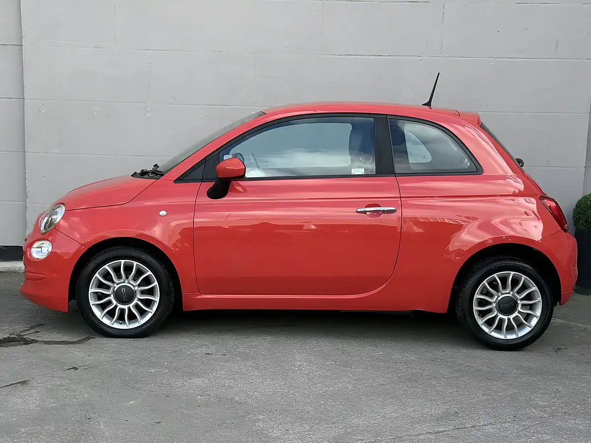 Used 2016 Fiat 500 Pop Star Pink - Interior and Exterior details 6