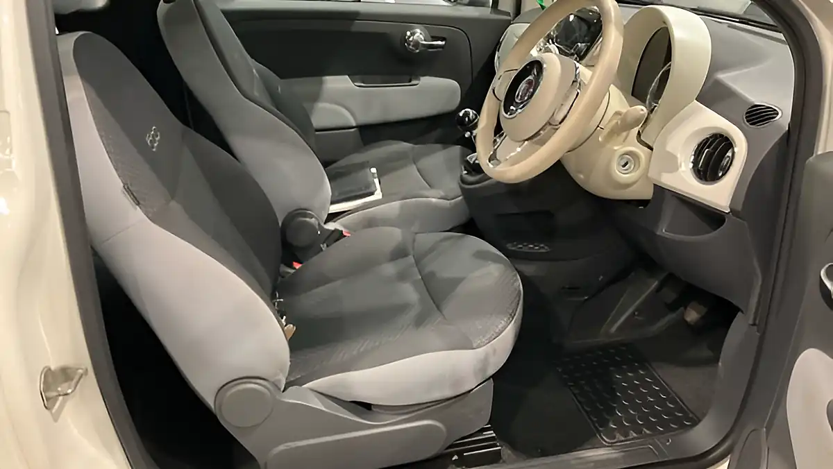 Used 2016 Fiat 500 Pop Star White - Interior and Exterior details 11