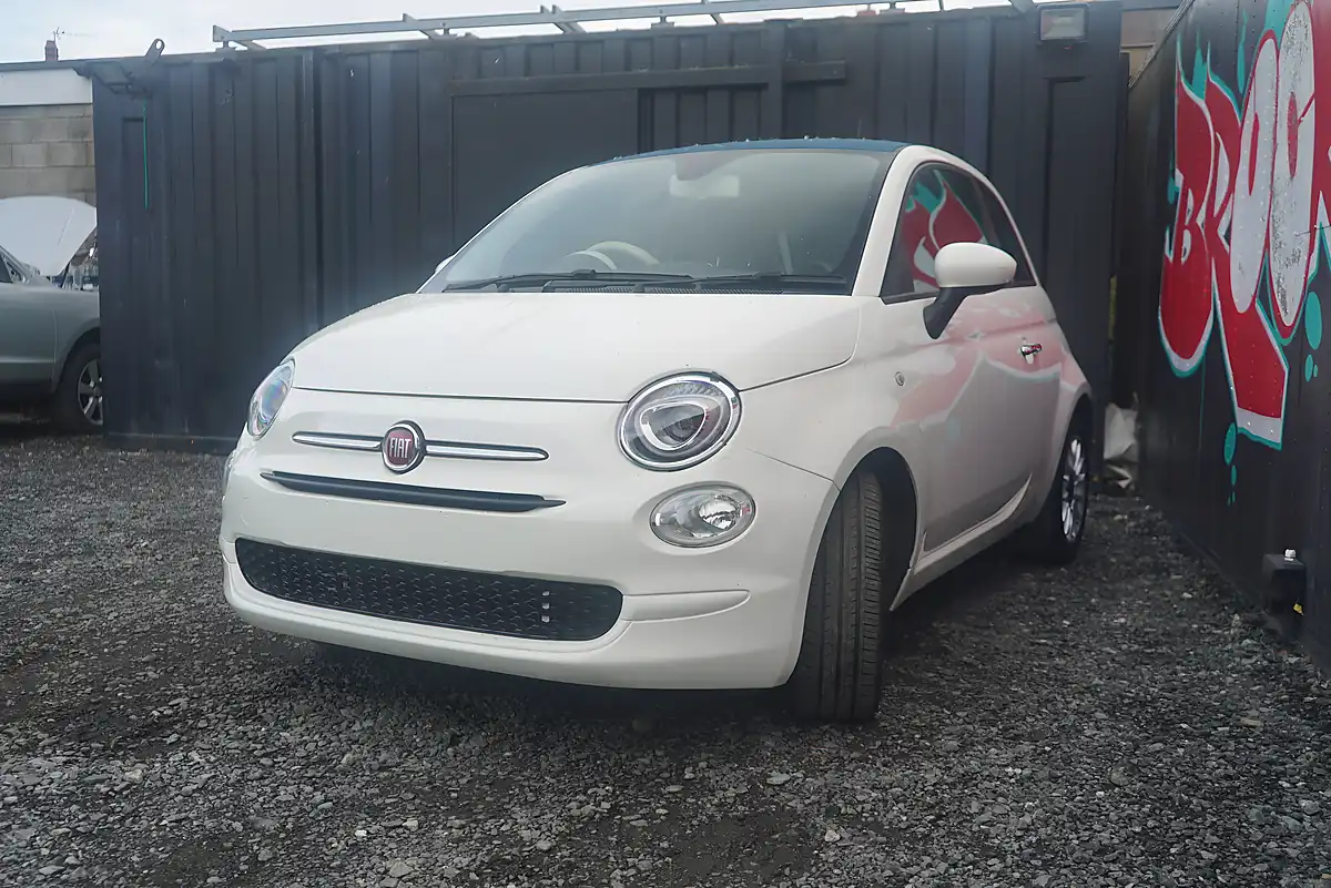 Used 2016 Fiat 500 Pop Star White - Interior and Exterior details 5