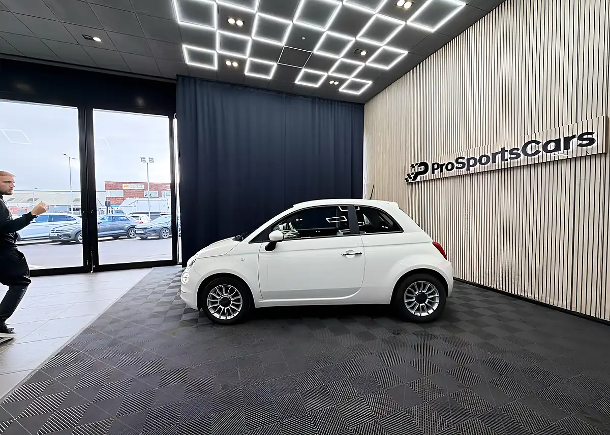 Used 2016 Fiat 500 Pop Star White - Interior and Exterior details 10