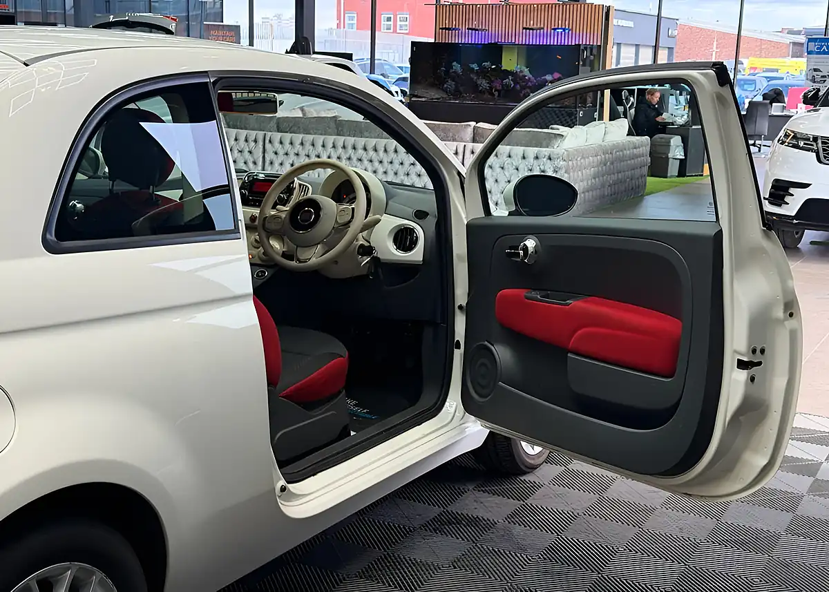 Used 2016 Fiat 500 Pop Star White - Interior and Exterior details 19