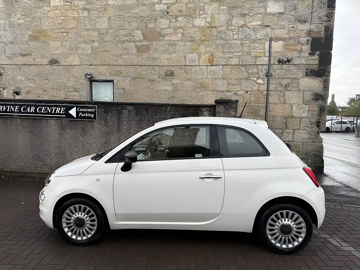 Used 2016 Fiat 500 Pop White - Interior and Exterior details 14