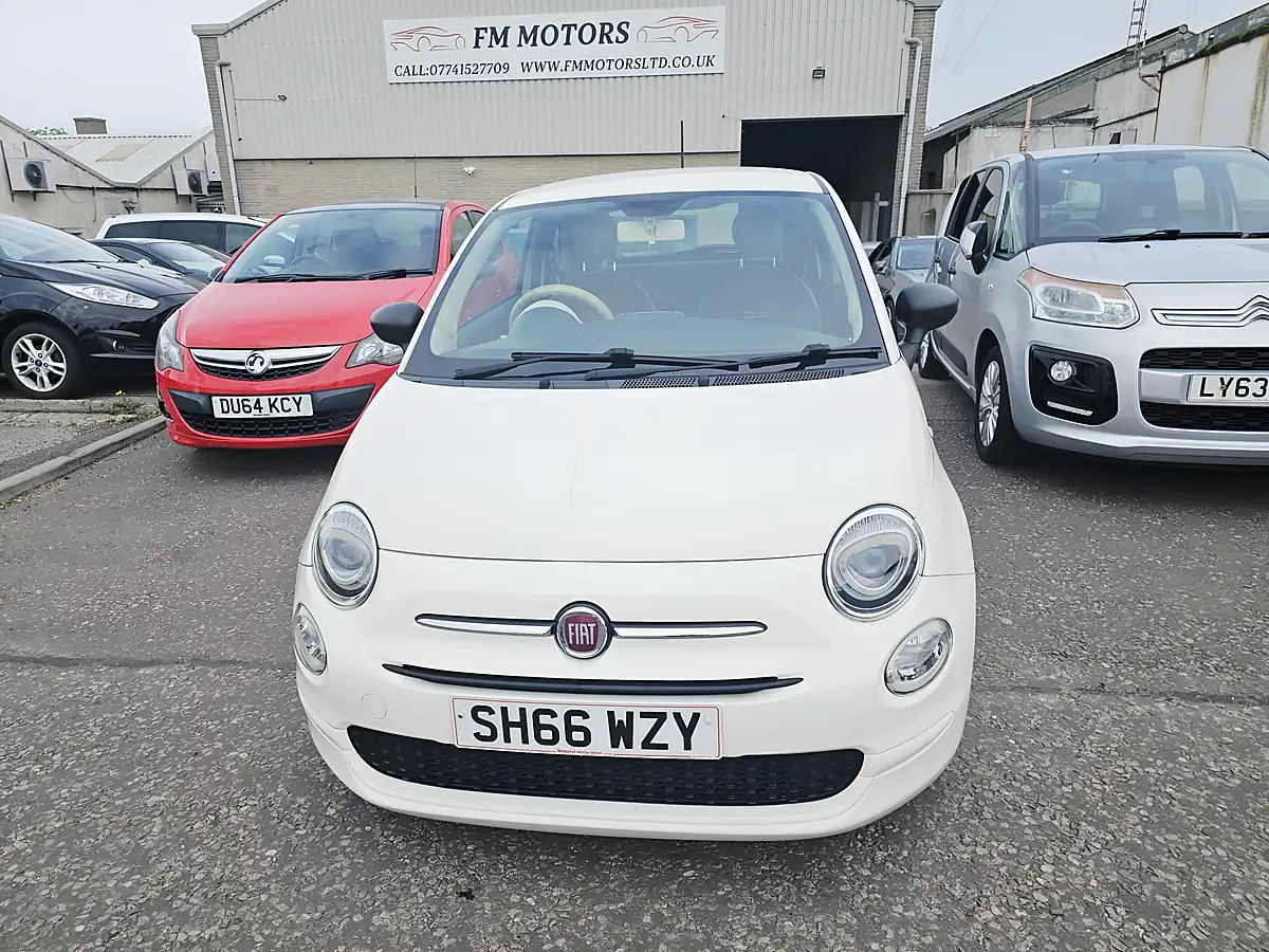 Used 2016 Fiat 500 Pop White - Front View