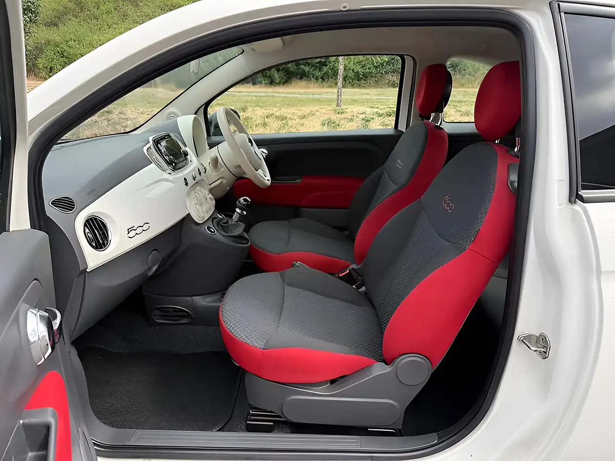 Used 2016 Fiat 500 Pop White - Interior and Exterior details 6