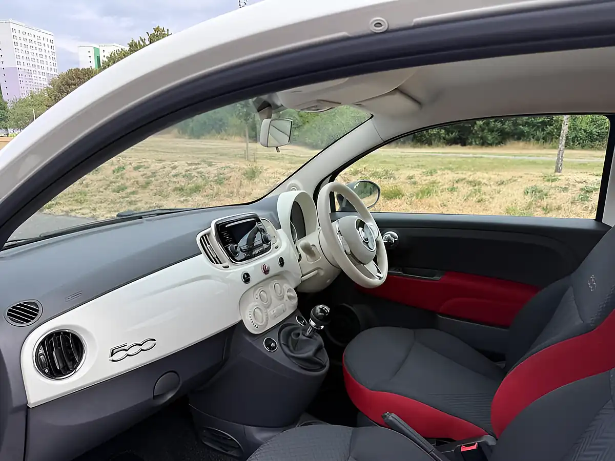Used 2016 Fiat 500 Pop White - Interior and Exterior details 7