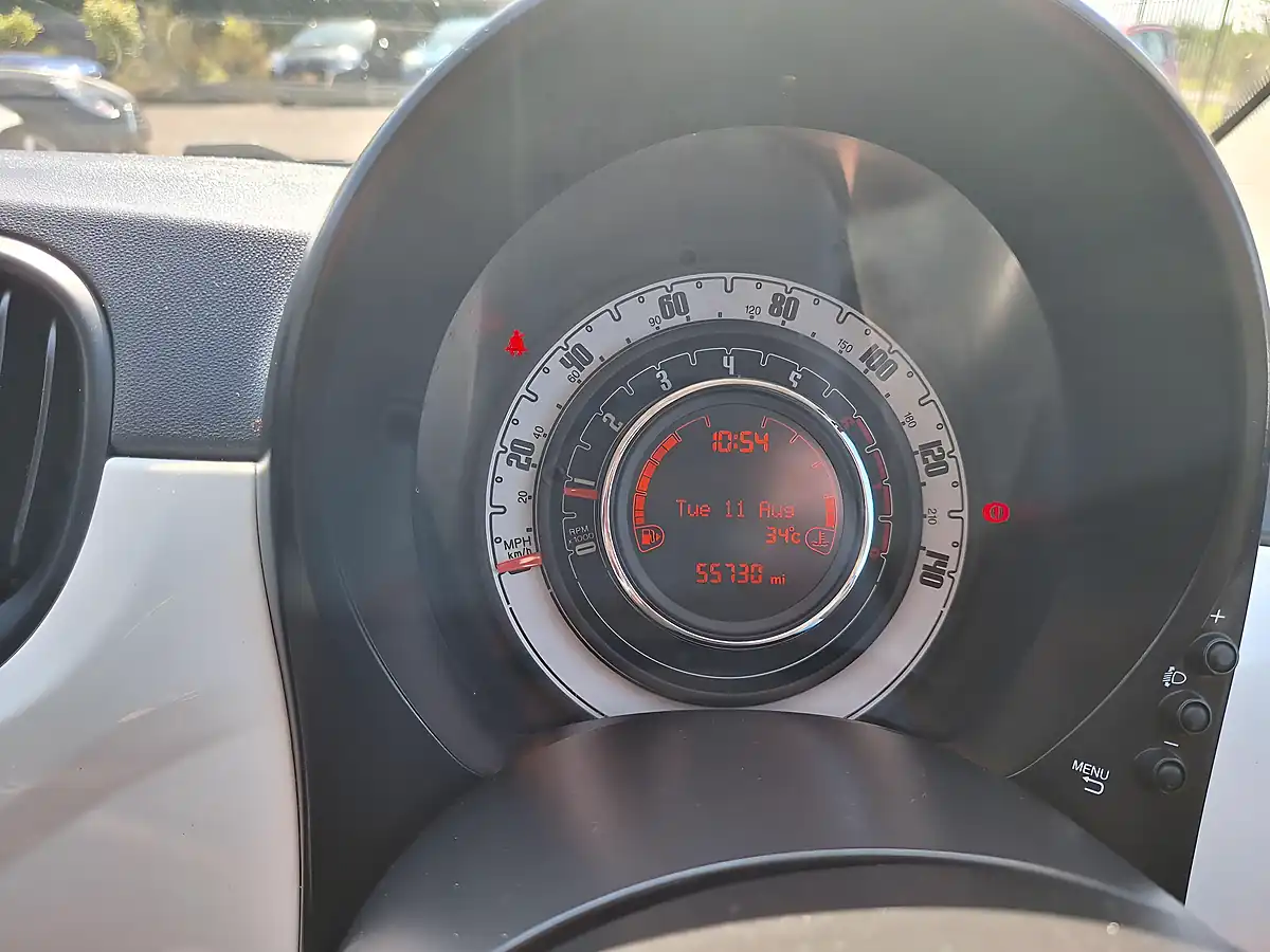 Used 2016 Fiat 500 Pop White - Interior and Exterior details 18