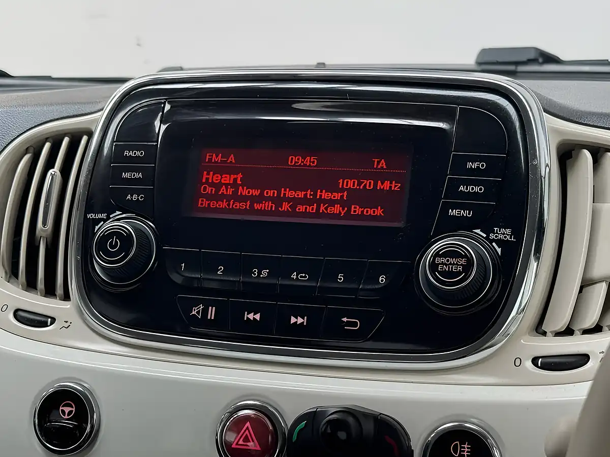 Used 2016 Fiat 500 Pop White - Interior and Exterior details 18