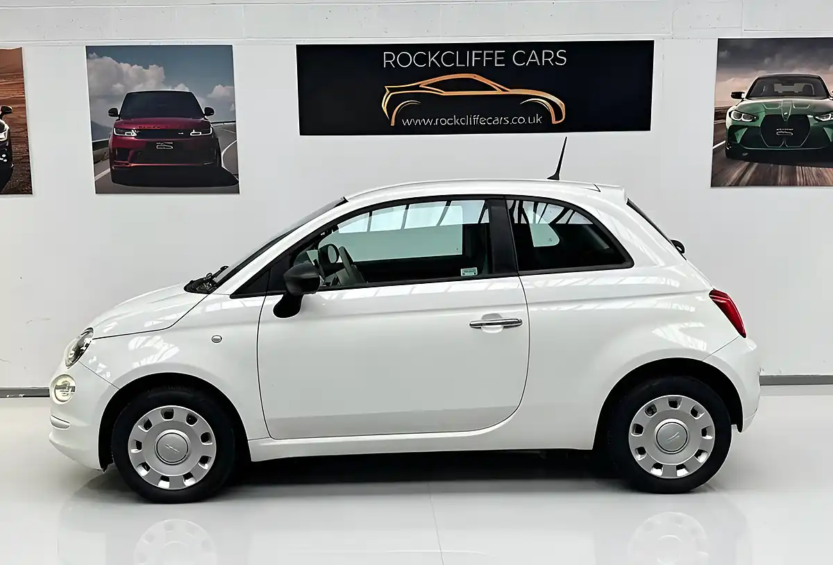 Used 2016 Fiat 500 Pop White - Interior and Exterior details 3