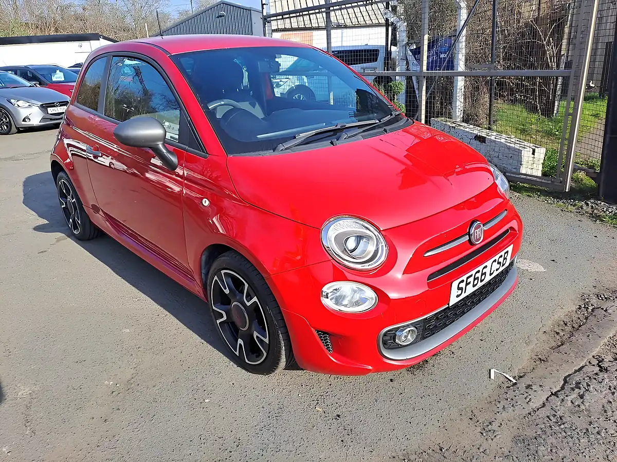 Used 2016 Fiat 500 S Red - Interior and Exterior details 7