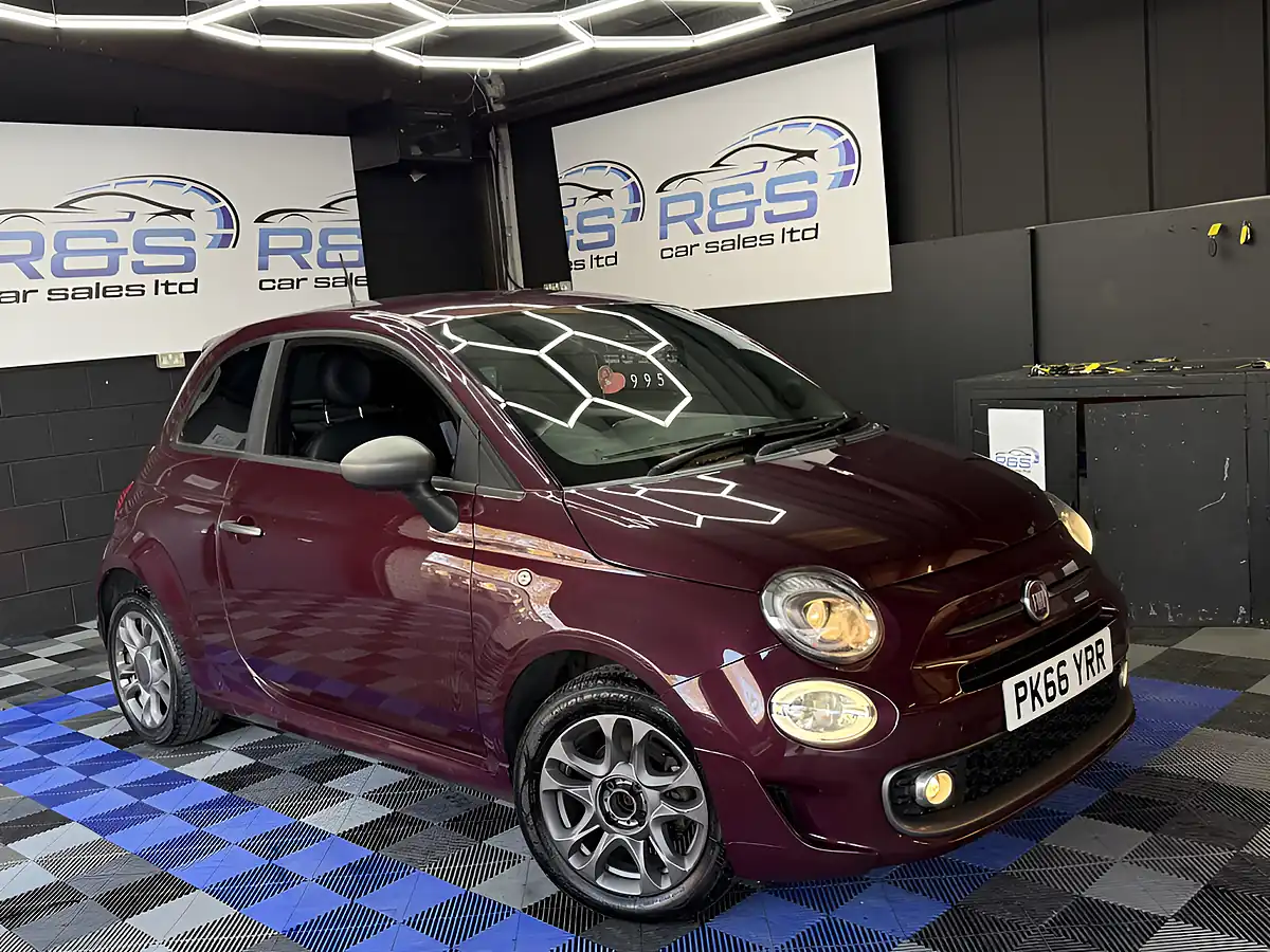 Used 2016 Fiat 500 S Red - Front View