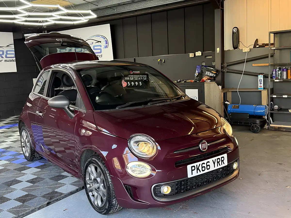 Used 2016 Fiat 500 S Red - Interior and Exterior details 6