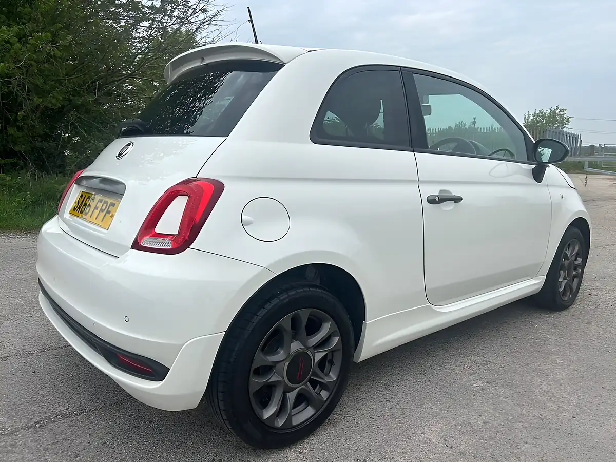 Used 2016 Fiat 500 S White - Interior and Exterior details 11