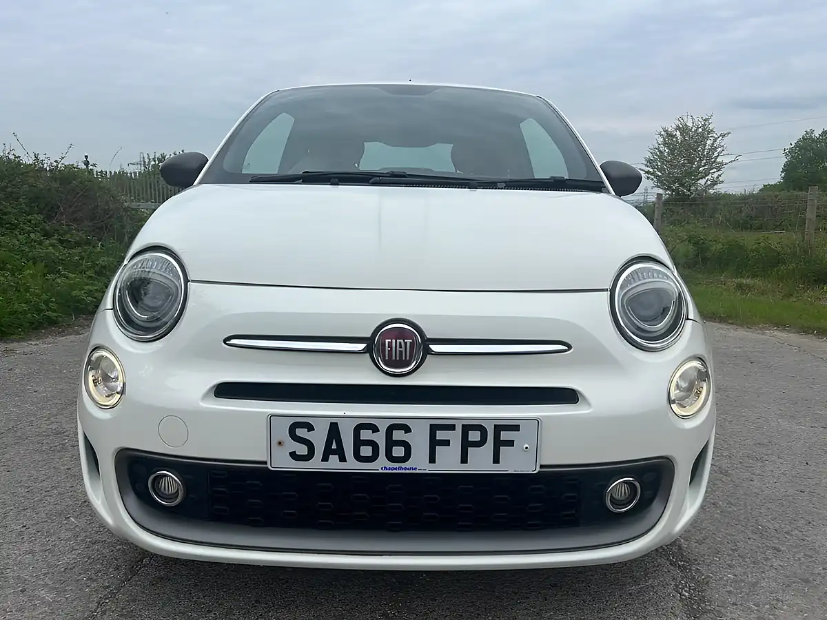 Used 2016 Fiat 500 S White - Interior and Exterior details 7