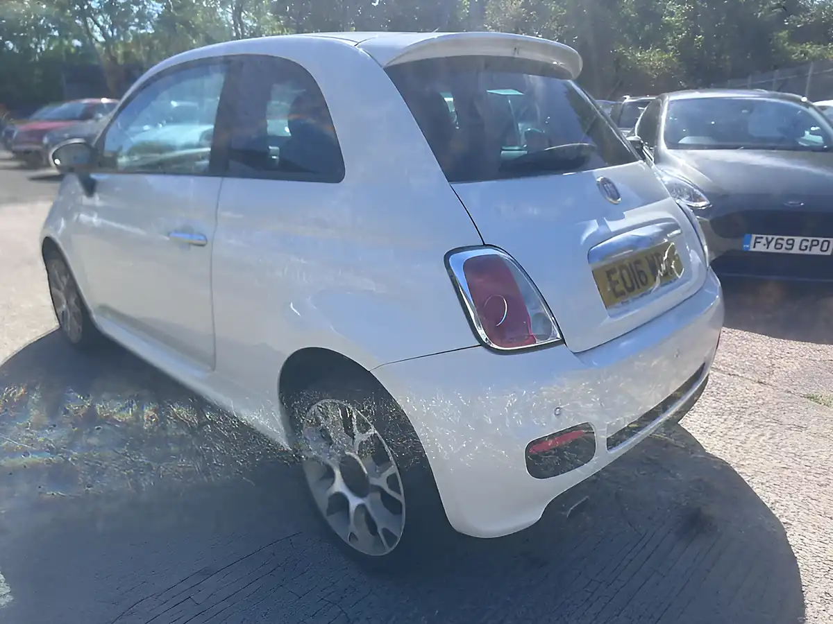 Used 2016 Fiat 500 S White - Interior and Exterior details 8
