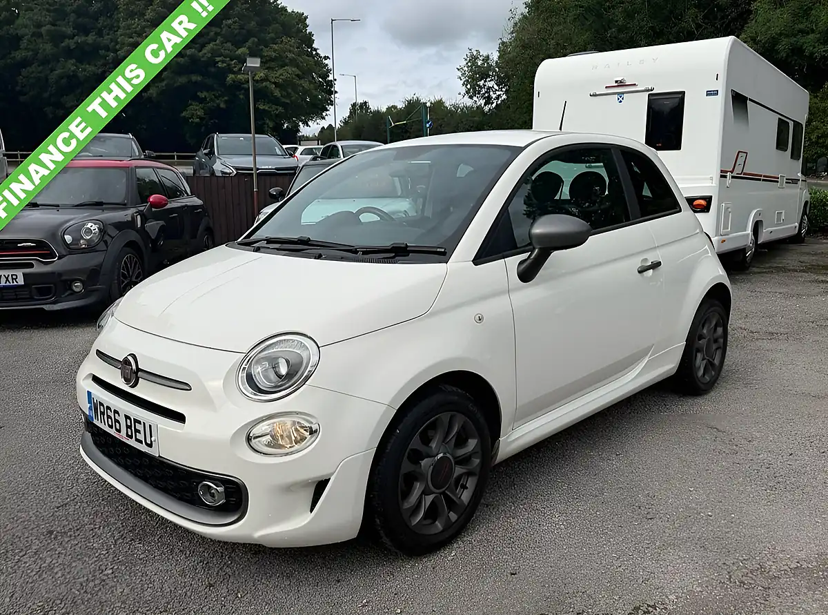 Used 2016 Fiat 500 S White - Interior and Exterior details 4