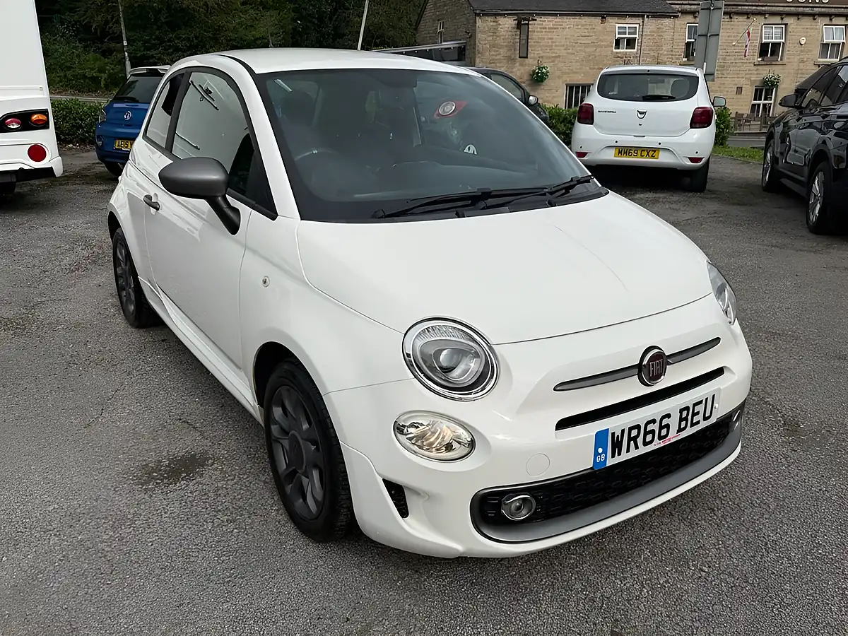 Used 2016 Fiat 500 S White - Interior and Exterior details 7