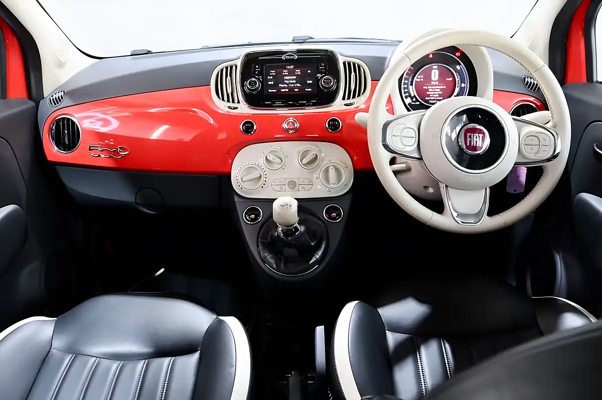 Used 2016 Fiat 500c Lounge Pink - Interior and Exterior details 3