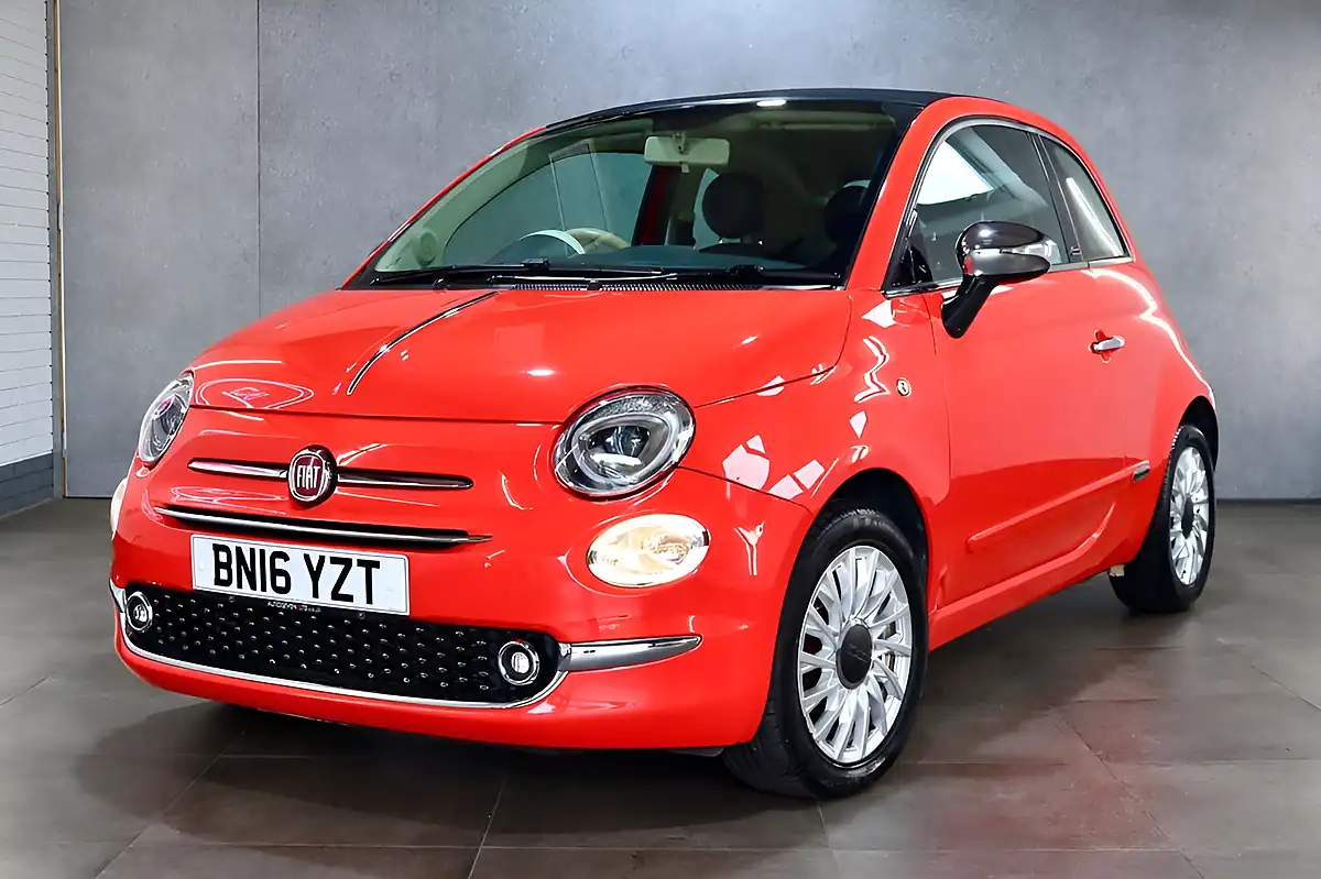 Used 2016 Fiat 500c Lounge Pink - Interior and Exterior details 8