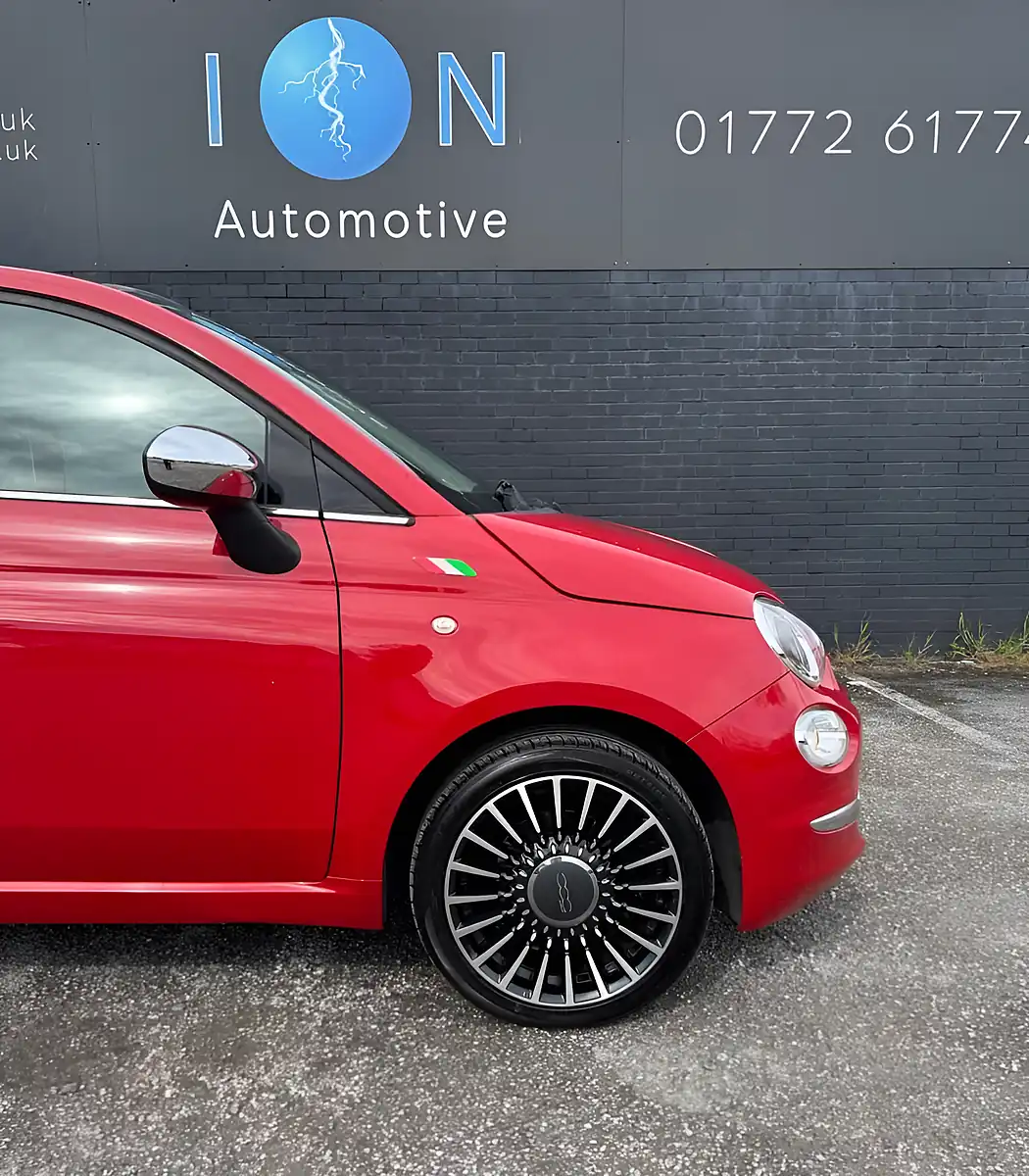 Used 2016 Fiat 500c Lounge Red - Interior and Exterior details 11