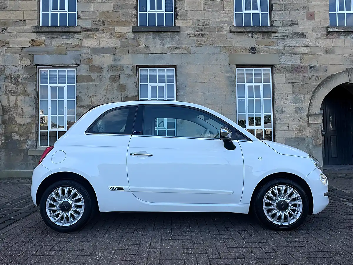 Used 2016 Fiat 500C Lounge White - Interior and Exterior details 14