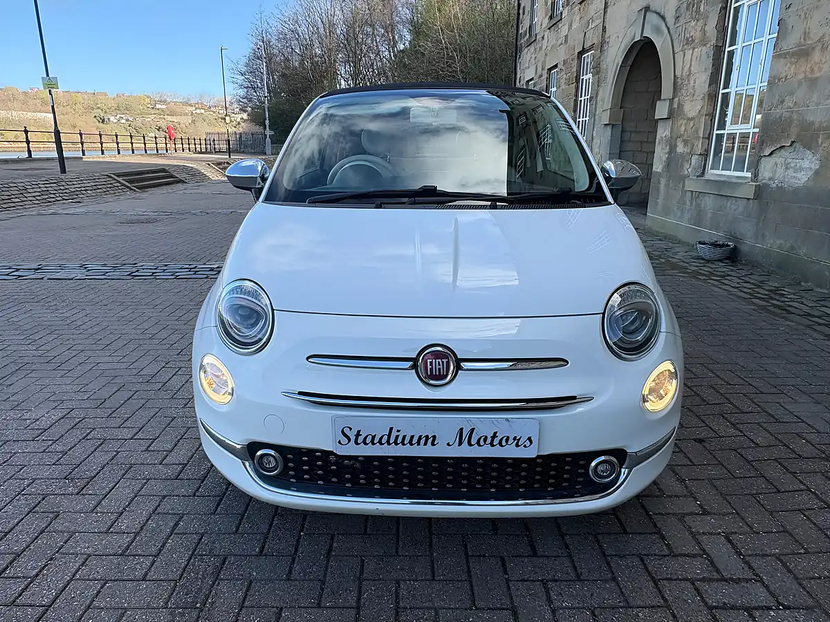 Used 2016 Fiat 500C Lounge White - Interior and Exterior details 16